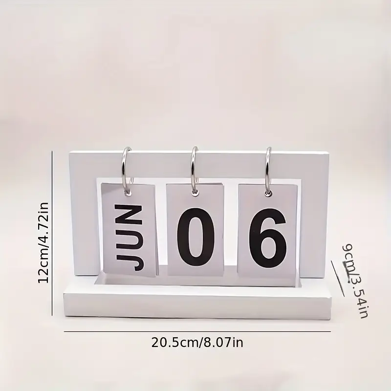 Calendario in Plastica Stile M - Office Furniture Solutions recensione e prezzo