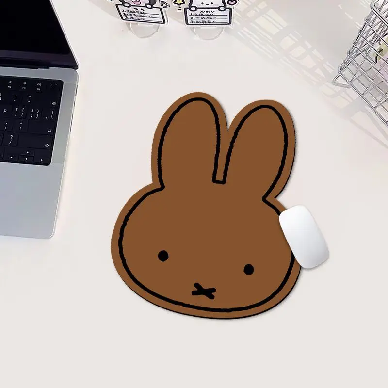 Tappetino per Mouse a Forma di - Office Furniture Table recensione e prezzo